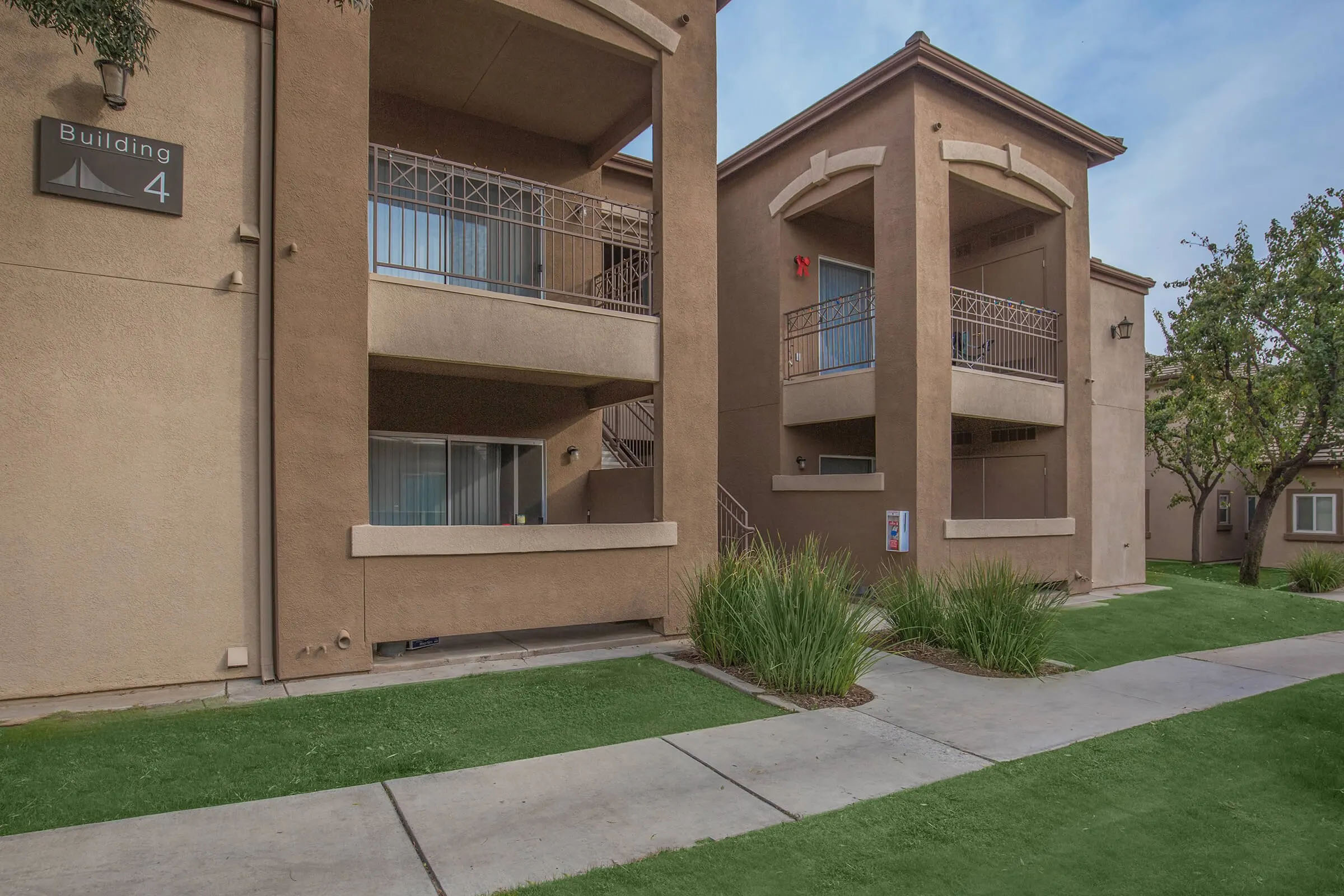 Modern Home Design California - Private retreat residence by Fresno architect JF Architect Inc